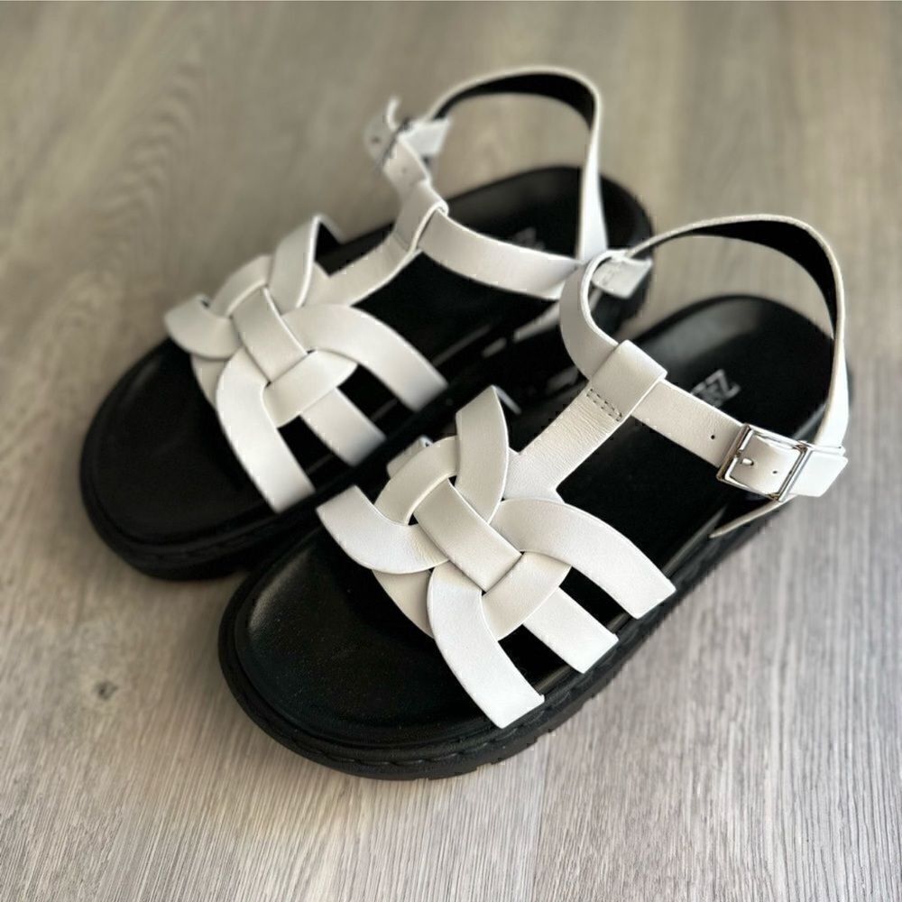 ZARA FLAT LEATHER CAGE SANDALS WITH TRACK SOLE - Picture 2 of 4